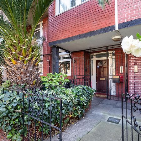 Cosy Family Retreat With Garden & Workspace Apartment London Exterior photo